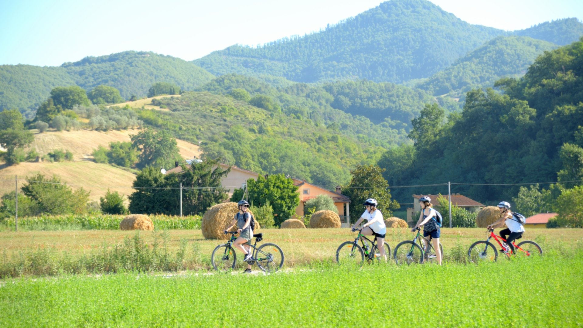 Cycling excursion to Vicchio in Mugello guided by Mugellove