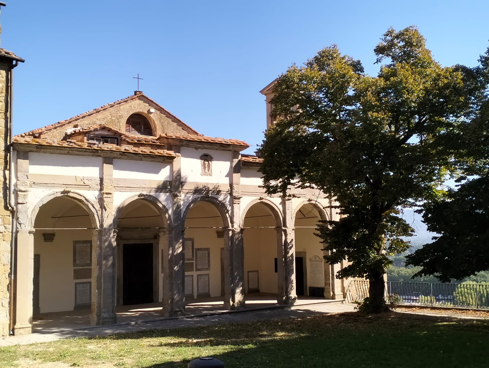 Außenansicht der Kirche Gesù in Castiglion Fiorentino