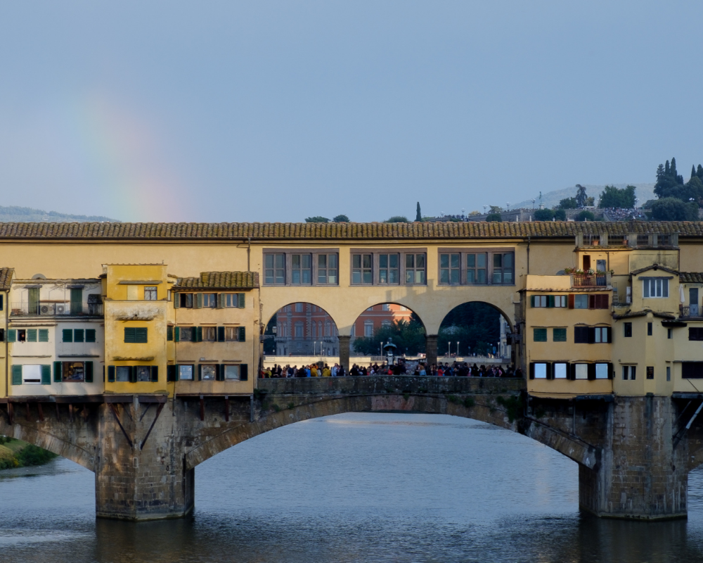 Florencia con un hermoso arco iris