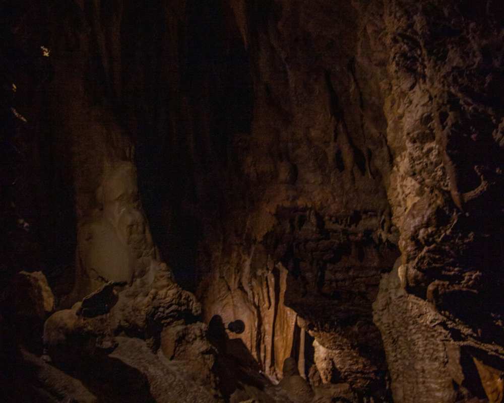 Höhlen von Equi Terme