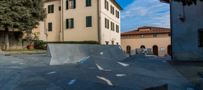 Uno scorcio di Piazza dei Conti Guidi a Vinci