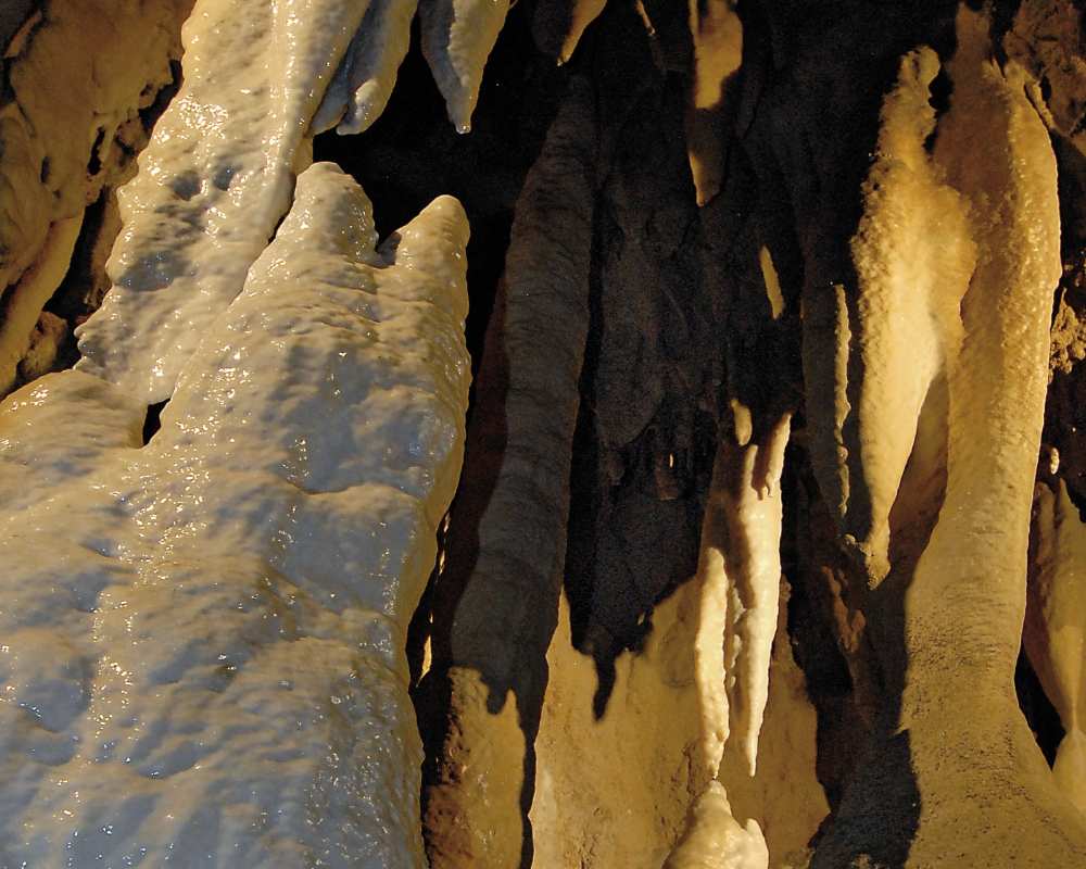 Grotte di Equi