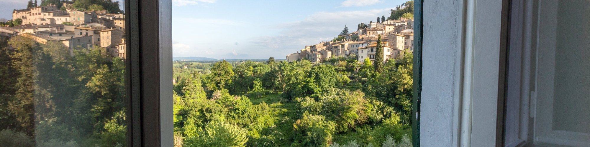 La Toscana vista dalla finestra di casa