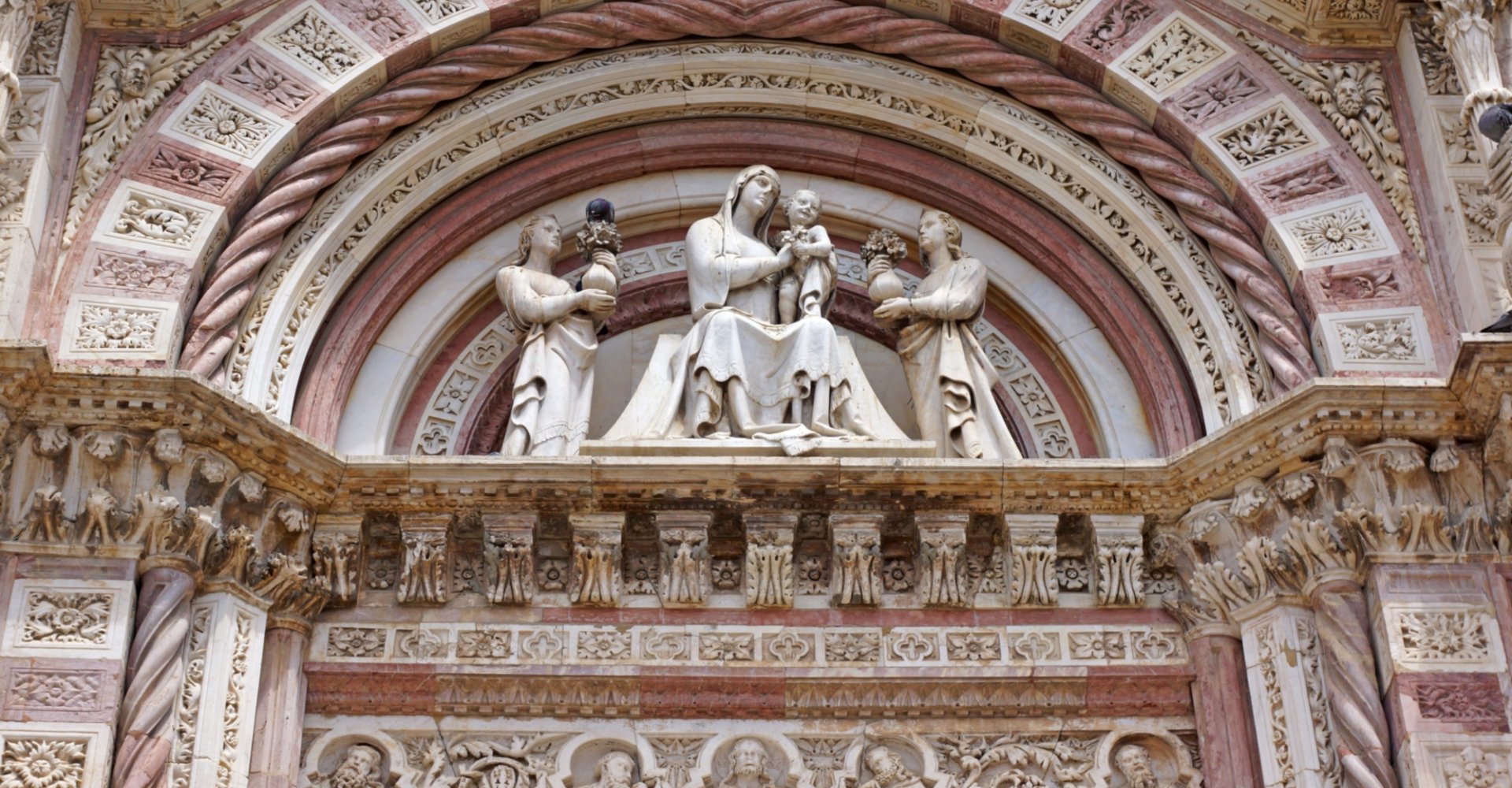 Cathédrale de Grosseto, particulière