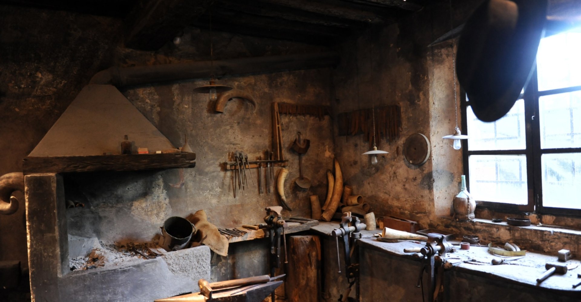 Knife-maker’s workshop, at the Museo dei Ferri Taglienti (Museum of the Sharp Irons)