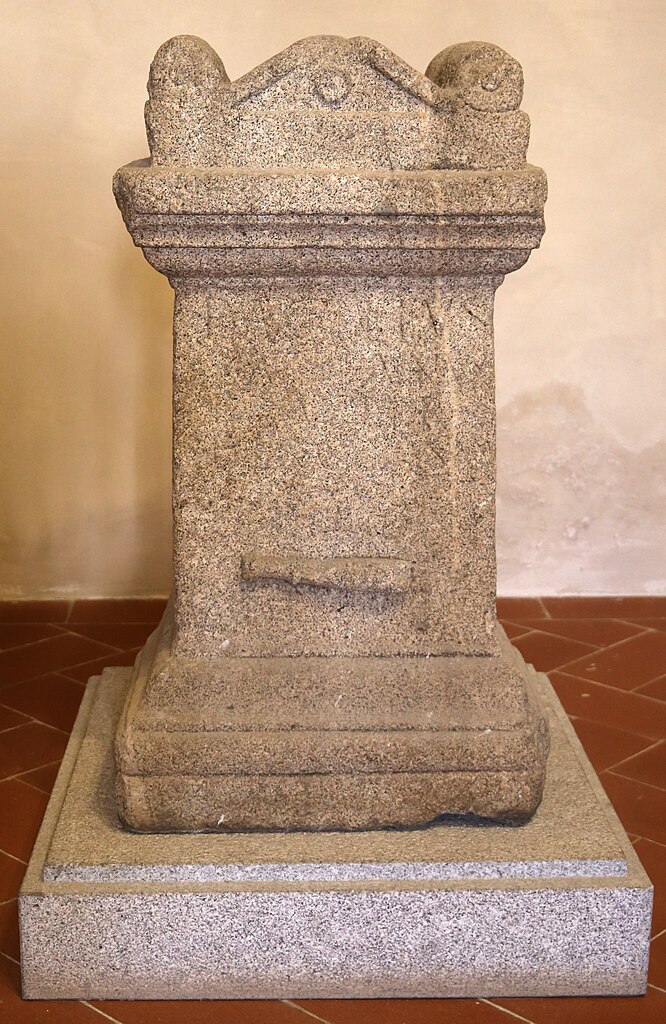 Altar des Herkules aus Attiano