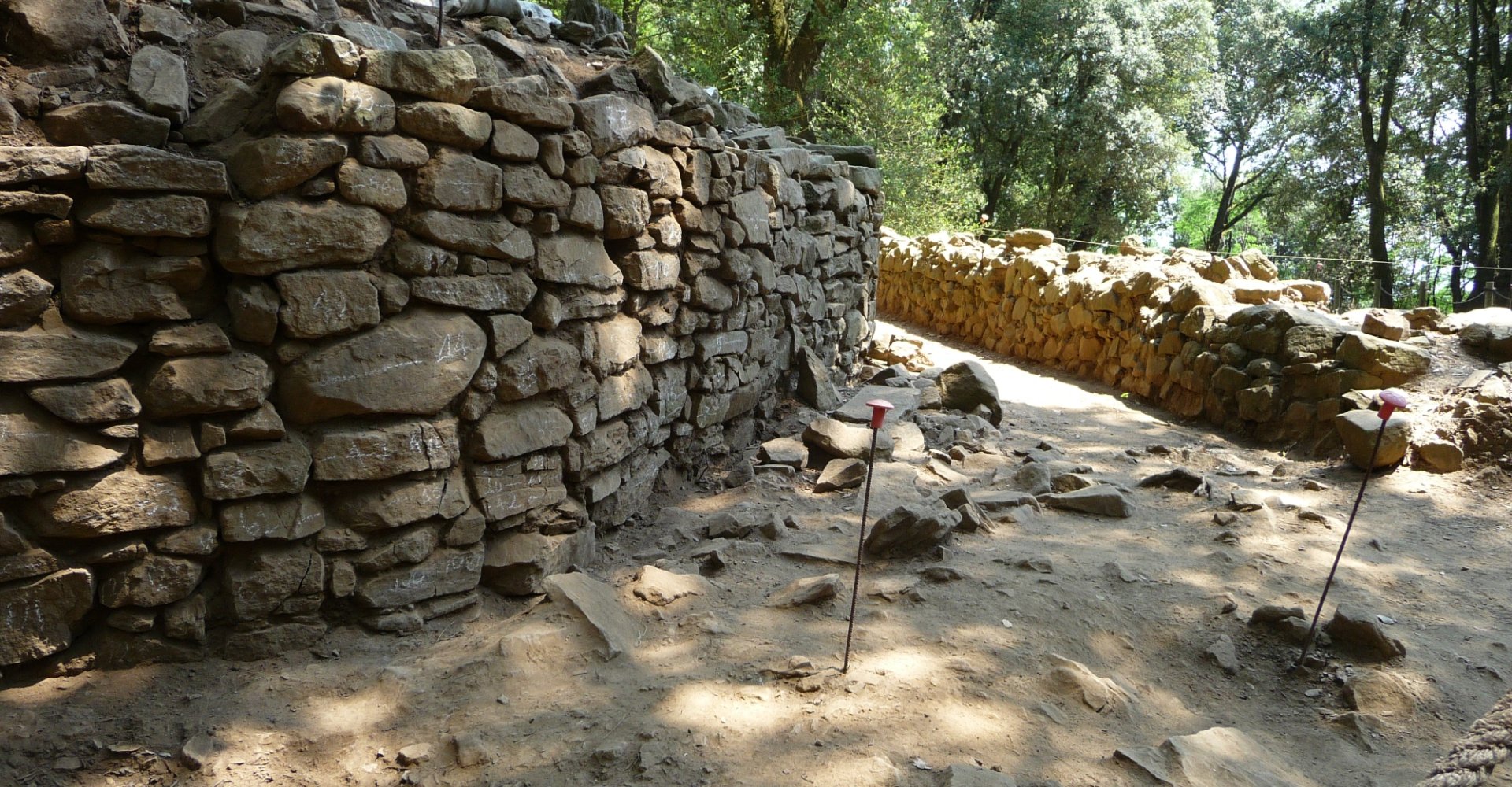 Archäologische Stätte von Pietramarina, südliche Mauer