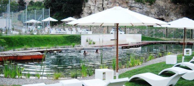 Relaxation and health at the Biolake of Sasso Pisano