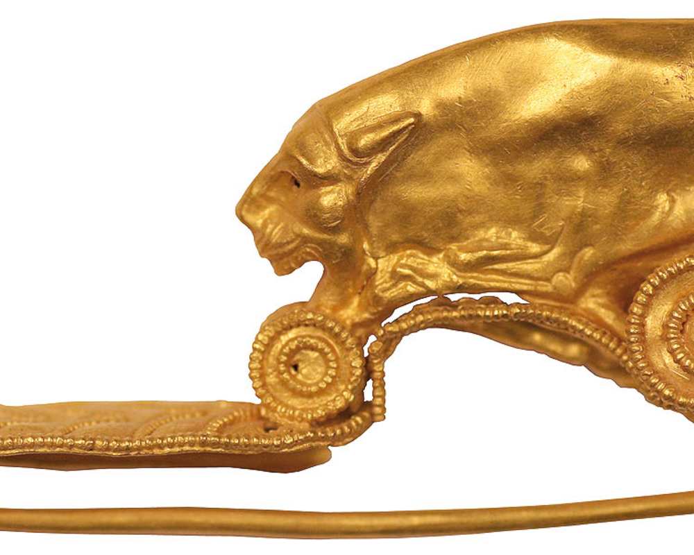 Etruskische goldene Fibel im MAEC