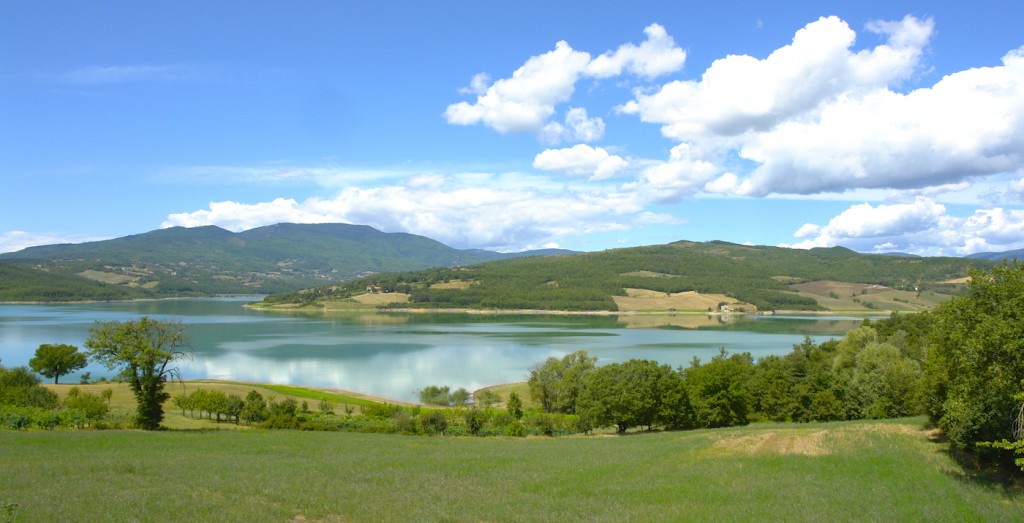 Montedoglio Lake