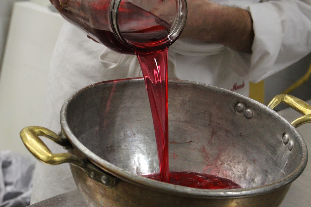 Alkermes syrup for Pesche di Prato