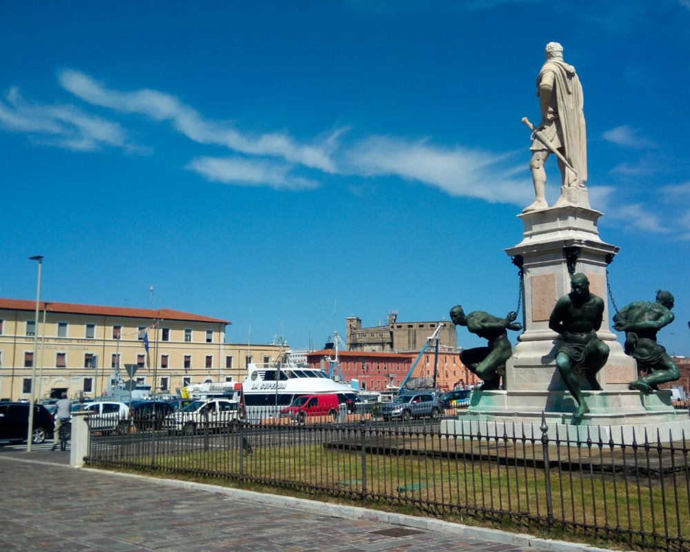 El monumento de los Cuatro Moros en Livorno