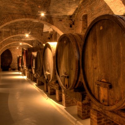 Weinkeller in der Benediktinerabtei in Monte Oliveto Maggiore