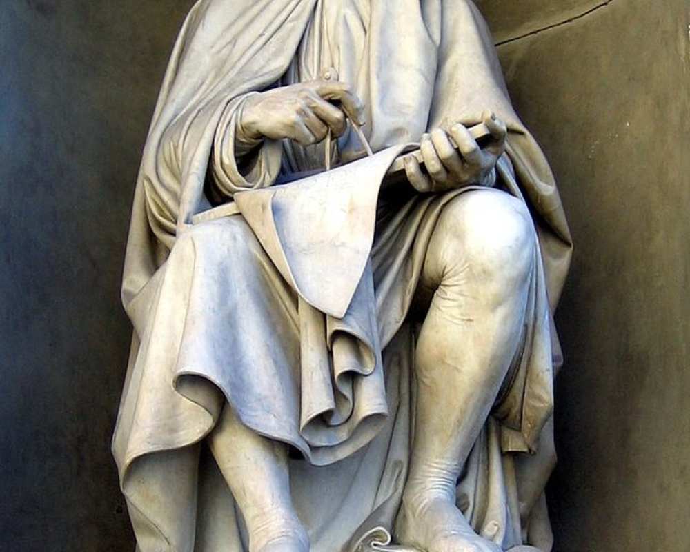 La estatua de Brunelleschi en Florencia