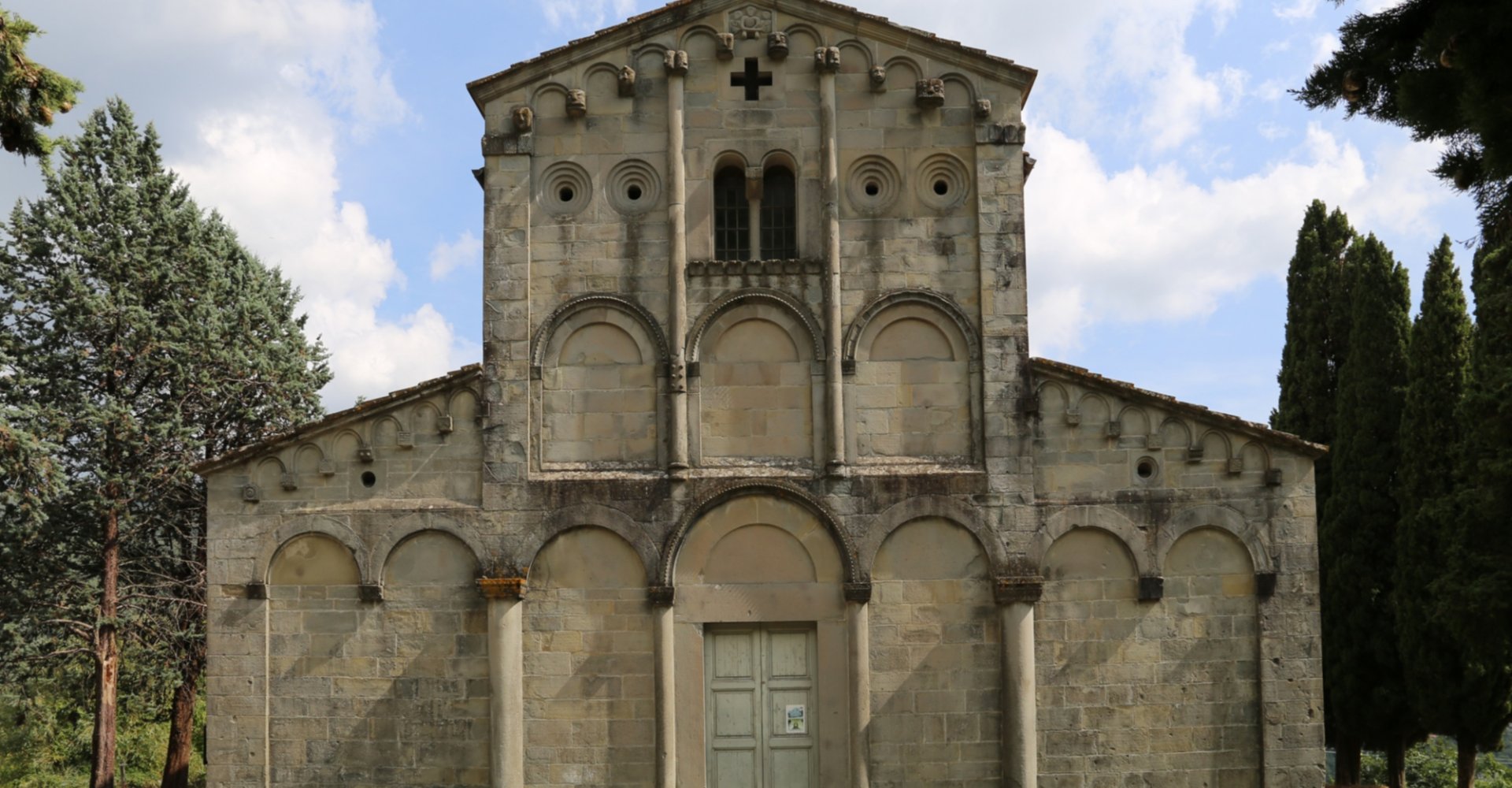 Die Pfarrkirche Hll. Ansanus und Thomas in Castelvecchio