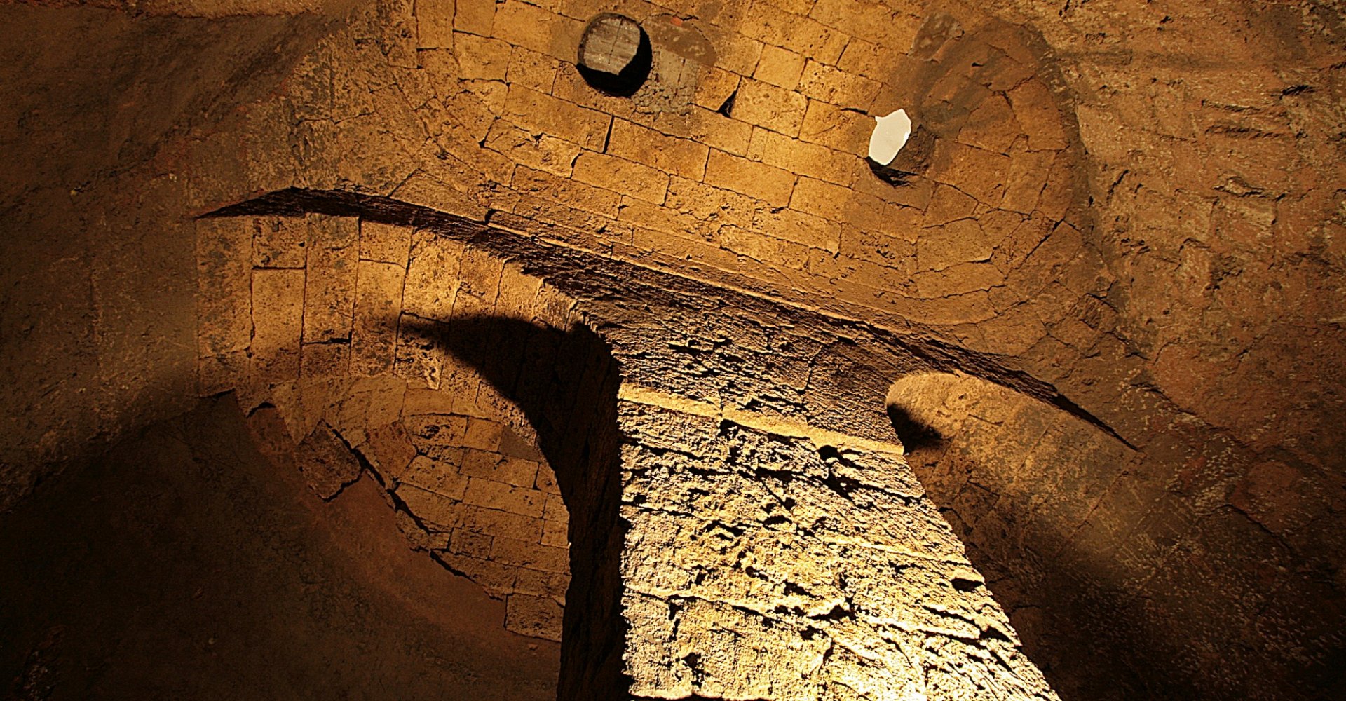 Zisterne im Labyrinth von Porsenna in Chiusi