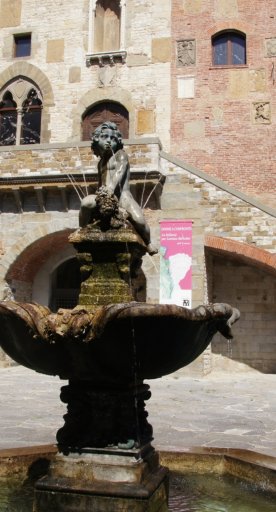 Fuente del Joven Baco, Prato