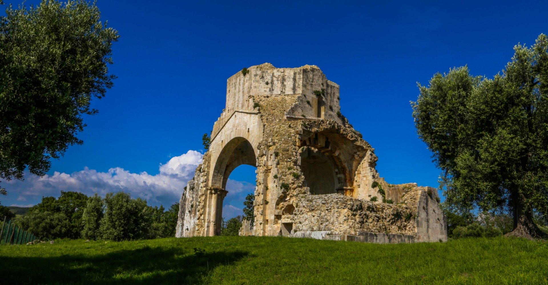 Las Ruinas de San Bruzio en Magliano in Toscana