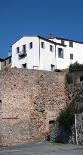 Les murs de Montepescali