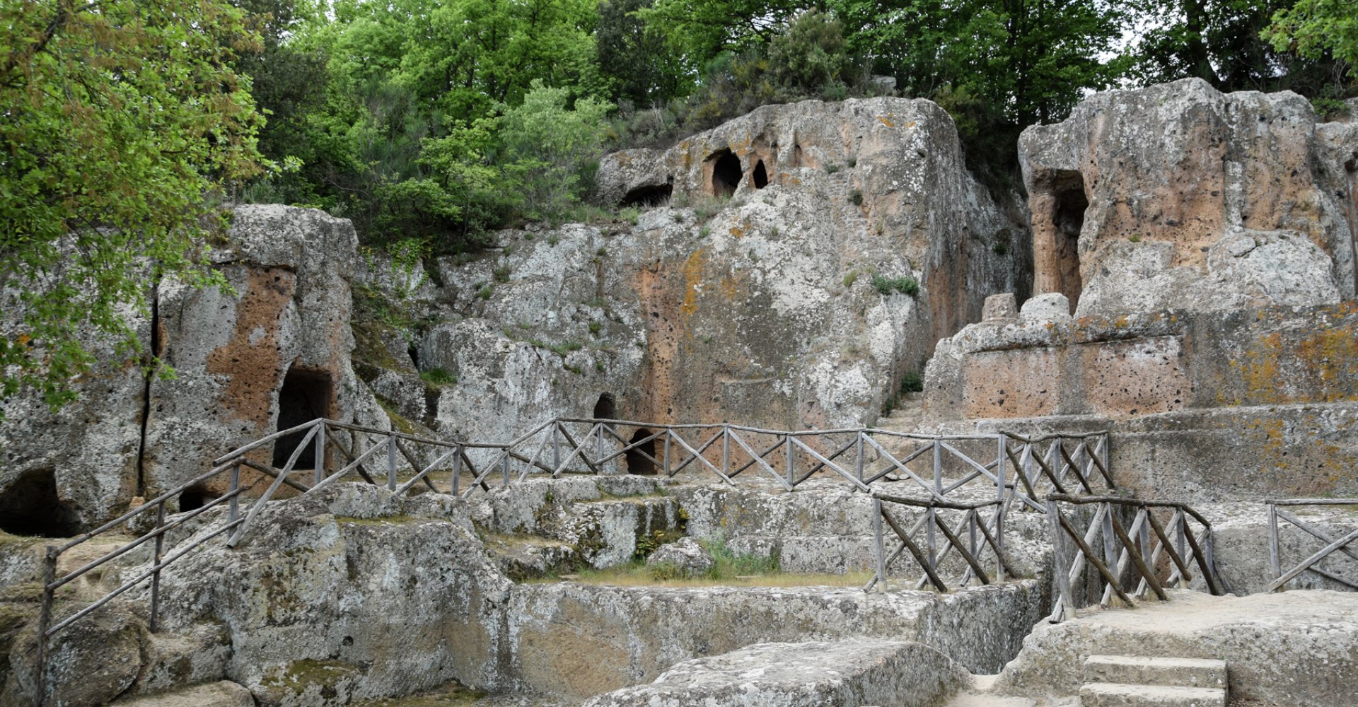 Parque Arqueológico Città del Tufo