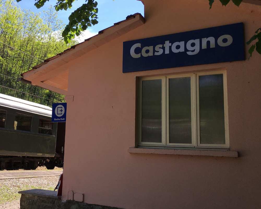 Der Bahnhof von Castagno di Piteccio