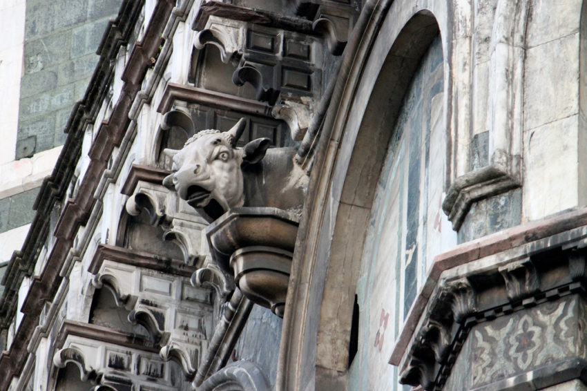 La testa di toro sul Duomo di Firenze